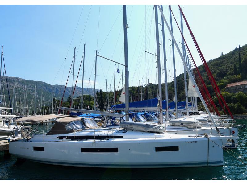 Book yachts online - sailboat - Sun Odyssey 440 - Tethys - rent