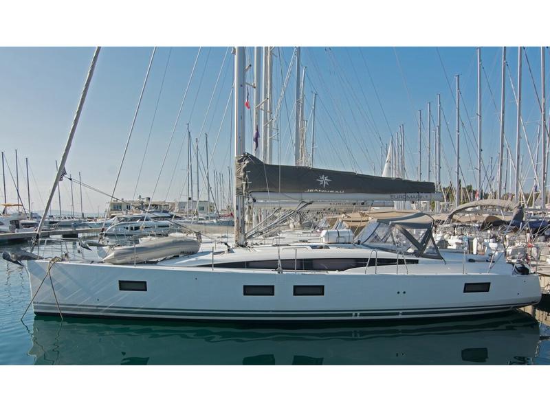 Book yachts online - sailboat - Jeanneau 51 "LUXE" - Alkatan - rent