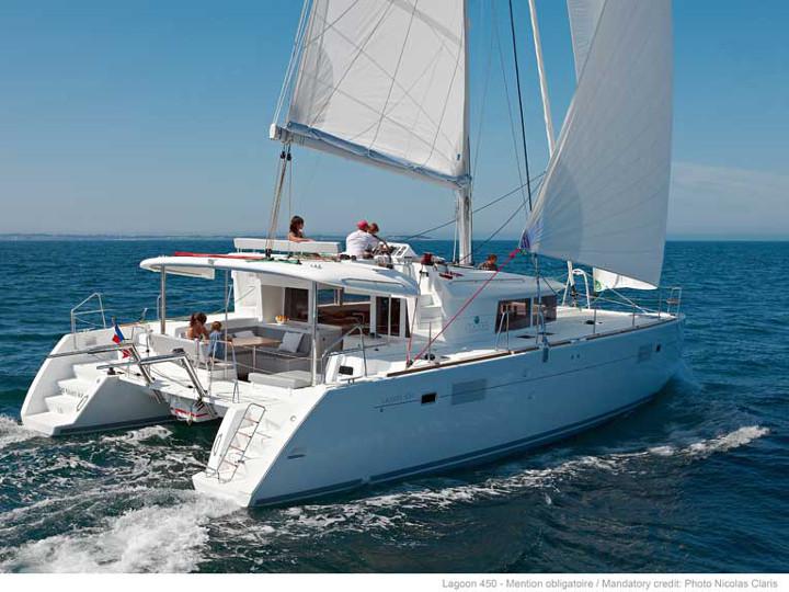 Book yachts online - catamaran - Lagoon 450 - Kiwi III - rent