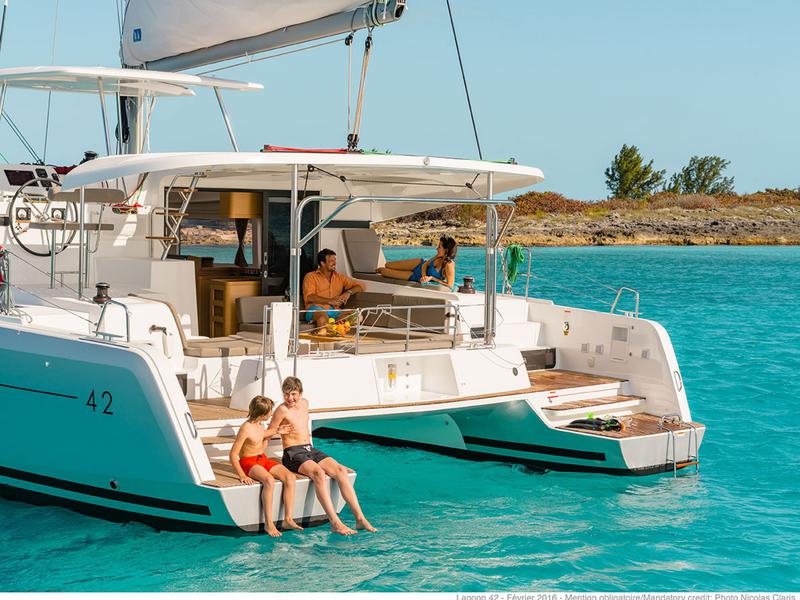 Book yachts online - catamaran - Lagoon 42 - NINA II - rent