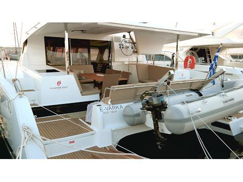 Book yachts online - catamaran - Lucia 40 - E Varka - rent