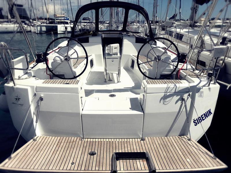 Book yachts online - sailboat - Sun Odyssey 449 - Hallyday - rent