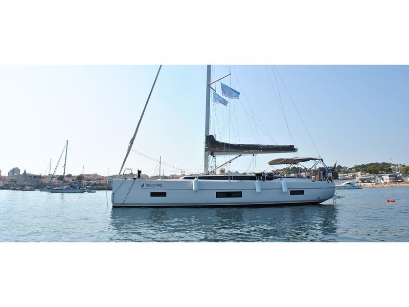 Book yachts online - sailboat - Bavaria C45 - WILDCARD - rent