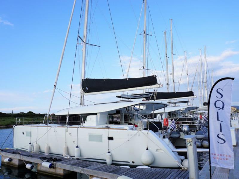 Book yachts online - catamaran - Lagoon 450 - Salty Love - rent