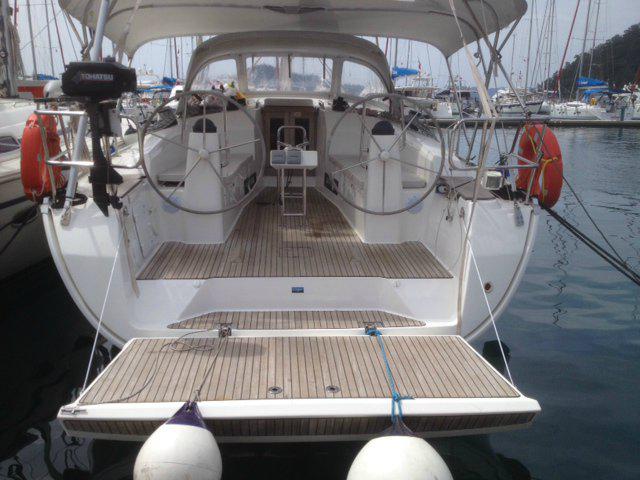 Book yachts online - sailboat - Bavaria Cruiser 40 - Vega - rent