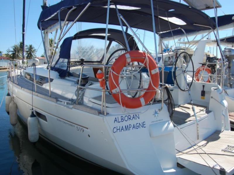 Book yachts online - sailboat - Sun Odyssey 519 - Alboran Champagne (Cabo Verde) - rent