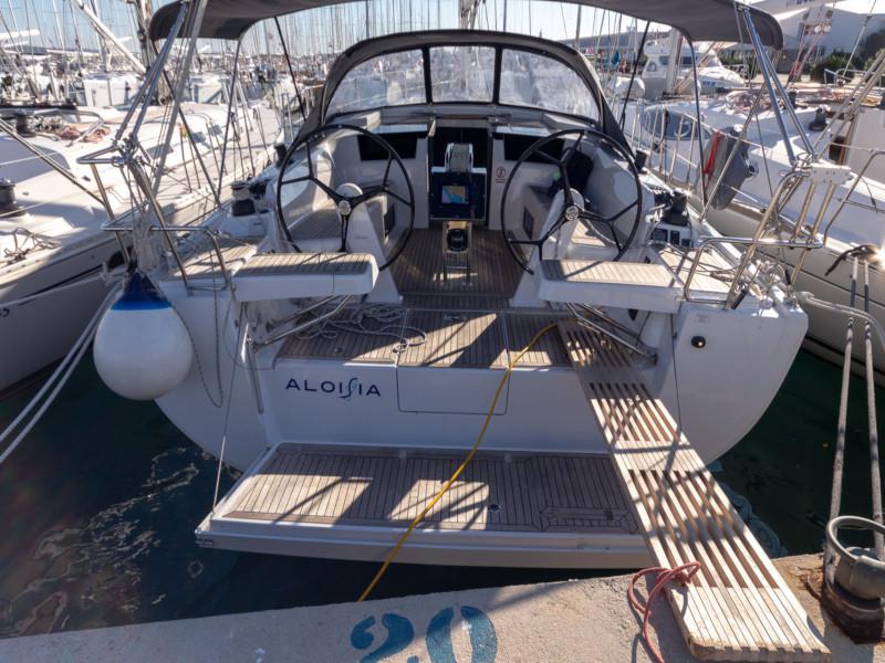 Book yachts online - sailboat - Hanse 418 - Aloisia - rent
