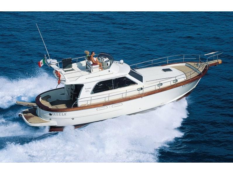 Book yachts online - motorboat - Sciallino 40 - Perla di mare - rent
