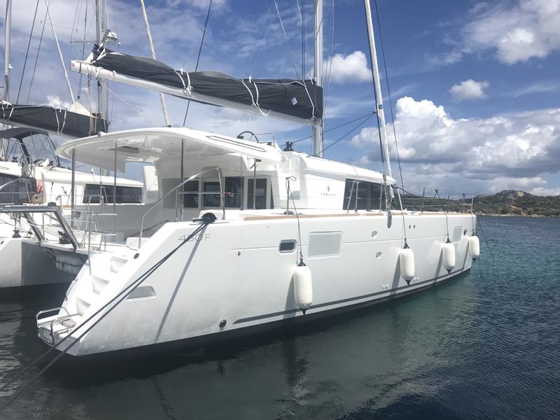 Book yachts online - catamaran - Lagoon 450F - Cor Caroli (SXM) - rent