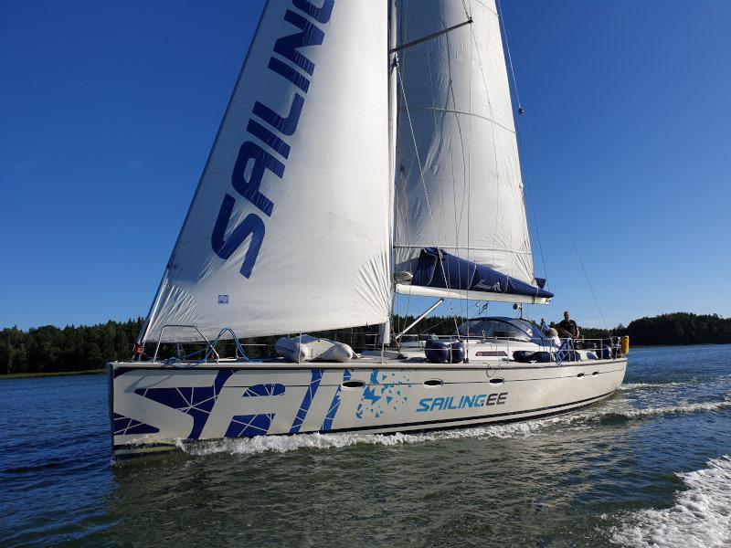 Book yachts online - sailboat - Hanse 531 - Aurelia - rent
