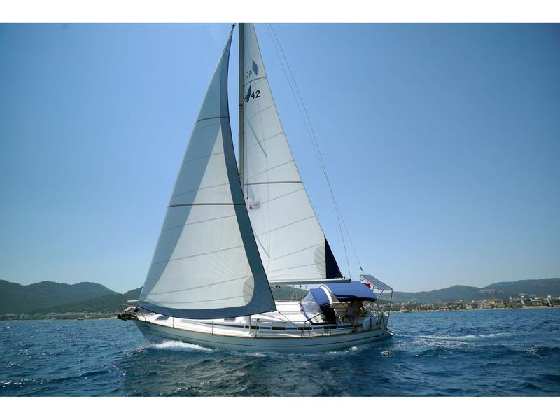 Book yachts online - sailboat - Bavaria 42 - Mauritius - rent
