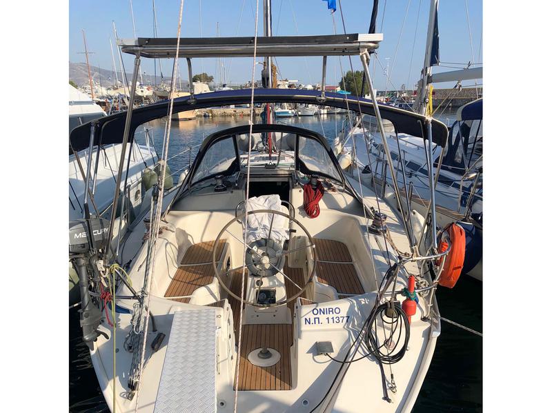 Book yachts online - sailboat - Bavaria 38 - Oniro - rent