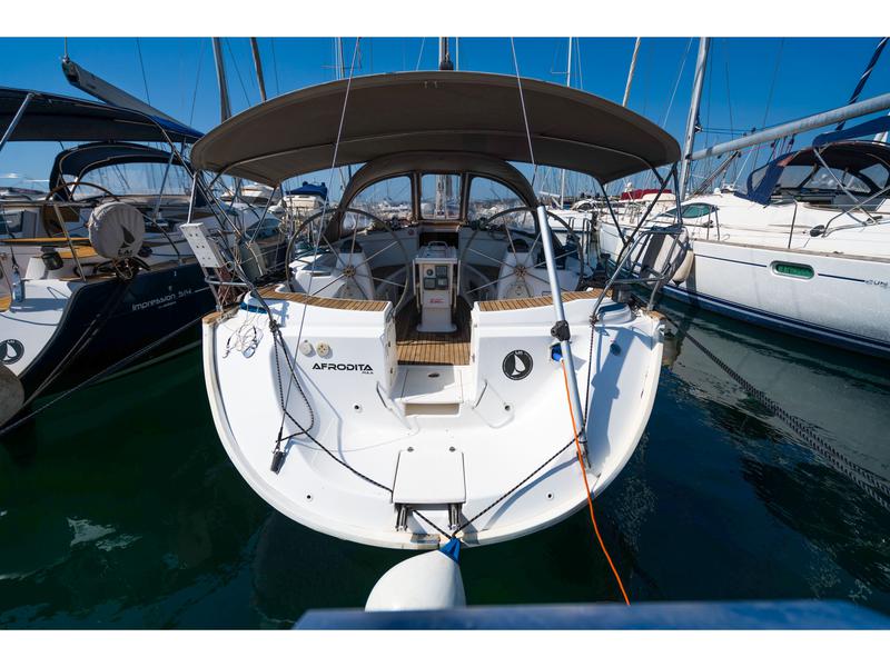 Book yachts online - sailboat - Bavaria 44 - Afrodita (sails 2013) - rent