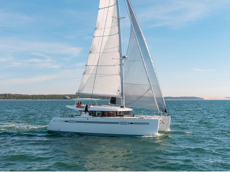 Book yachts online - catamaran - Lagoon 450 Sport - Fulmar - rent