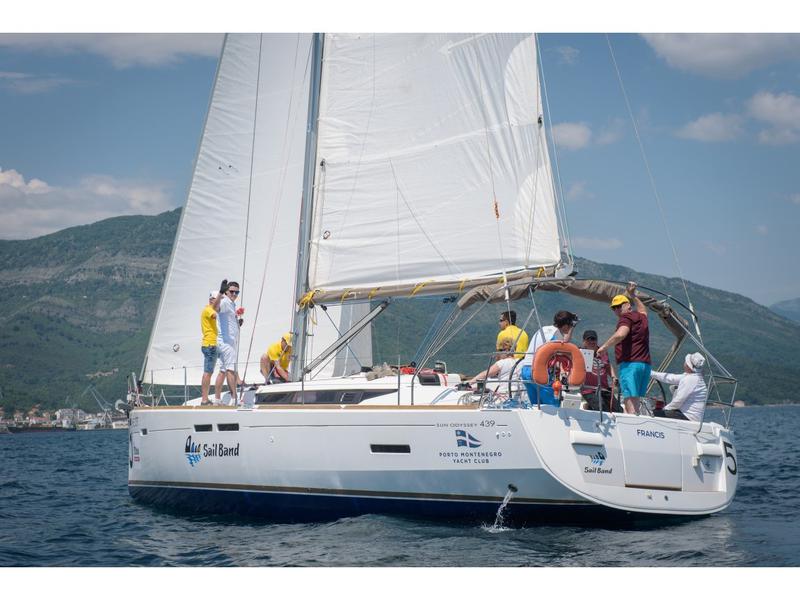 Book yachts online - sailboat - Sun Odyssey 439 - Francis - rent