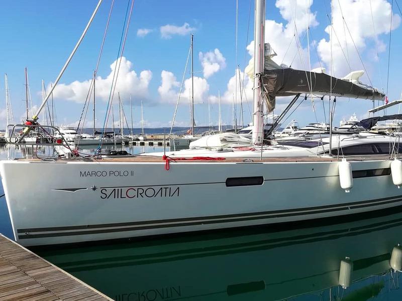 Book yachts online - sailboat - Jeanneau 53 - Marco Polo II - rent