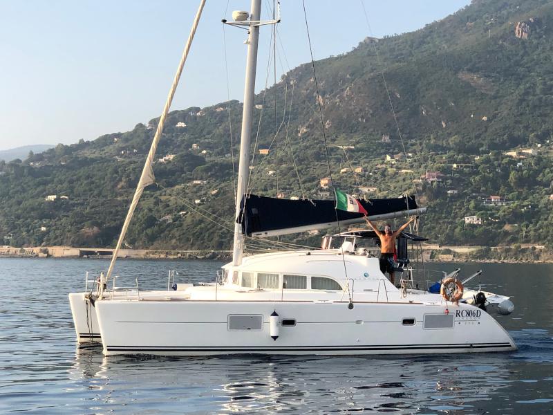 Book yachts online - catamaran - Lagoon 380 - Per Caso - rent