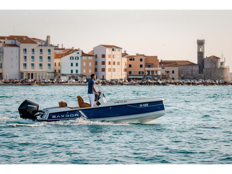 Book yachts online - motorboat - Saxdor 200 Sport (Mercury 175) -  - rent