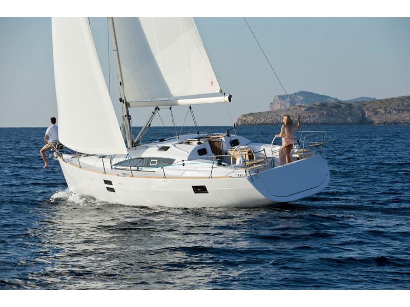 Book yachts online - sailboat - Elan 40 Impression - BLACK WIDOW - rent