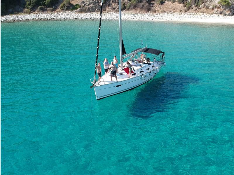 Book yachts online - sailboat - Bavaria 40 - Paola - rent