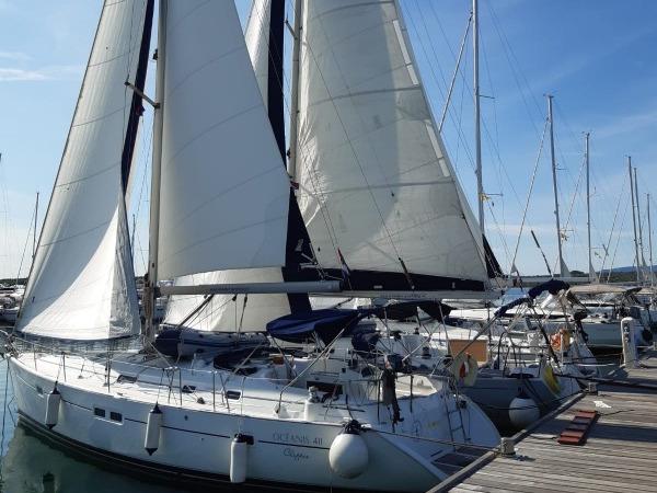 Book yachts online - sailboat - Oceanis 411 - Hope II - rent