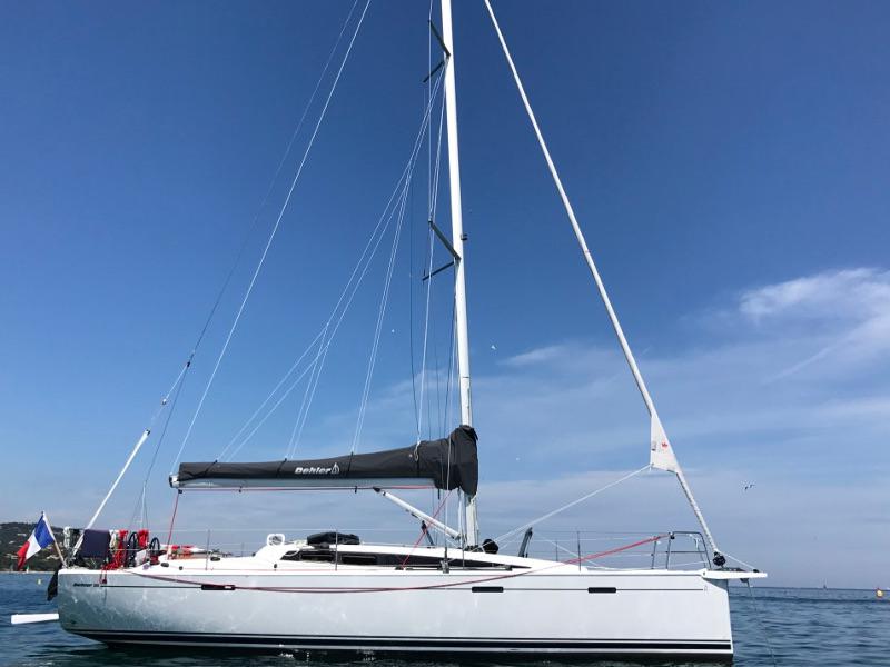 Book yachts online - sailboat - Dehler 38 - Eo-Lien - rent