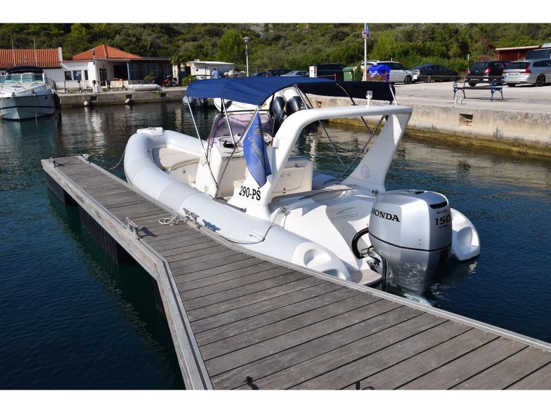 Book yachts online - motorboat - Brig Eagle 645 - Sunshine - rent
