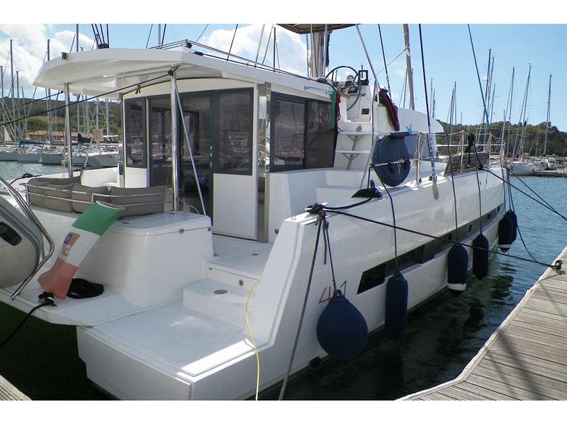 Book yachts online - catamaran - Bali 4.1 - Enya - Water maker, Solar Panel - rent