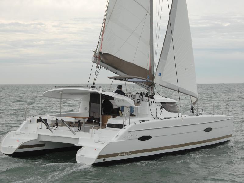 Book yachts online - catamaran - Lipari 41 Maestro evo - Olivia - rent