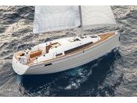 Book yachts online - sailboat - Bavaria 33 Cruiser - Moja Niska - rent
