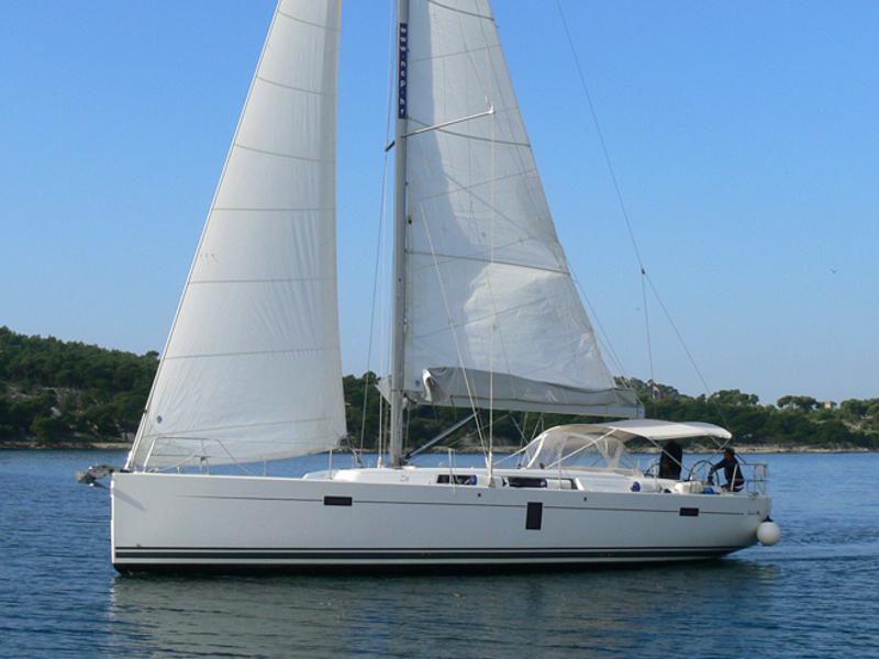 Book yachts online - sailboat - Hanse 445 - Maja III - rent