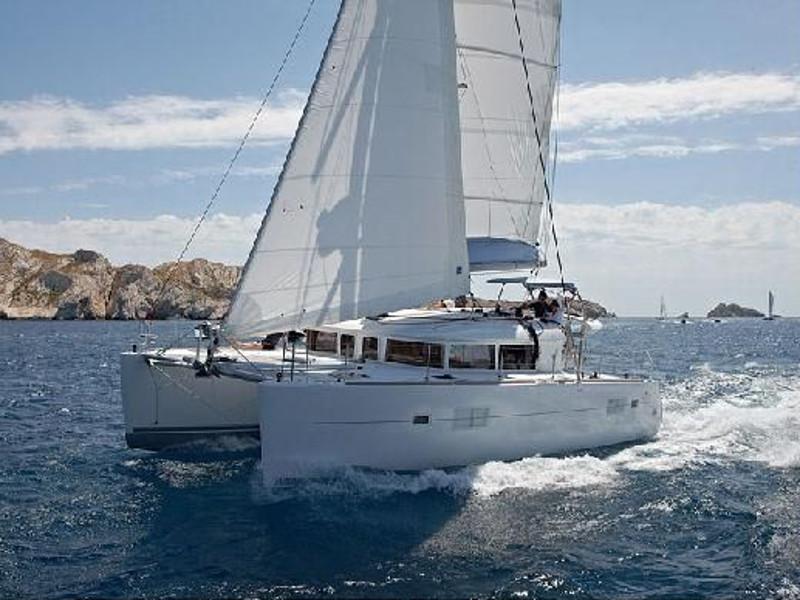Book yachts online - catamaran - Lagoon 400 - EC- L40-17-G - rent
