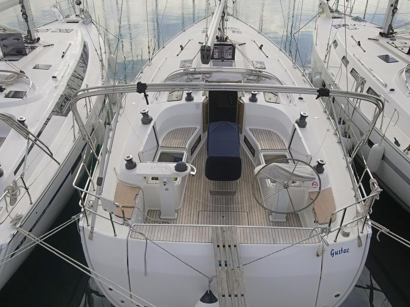 Book yachts online - sailboat - Bavaria Cruiser 45 - Gustac - rent