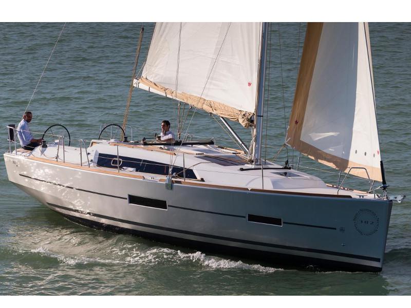 Book yachts online - sailboat - Dufour 382 - So What - rent