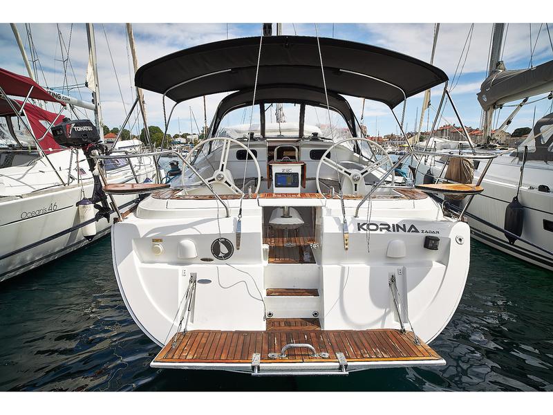 Book yachts online - sailboat - Elan 444 Impression - Korina - rent