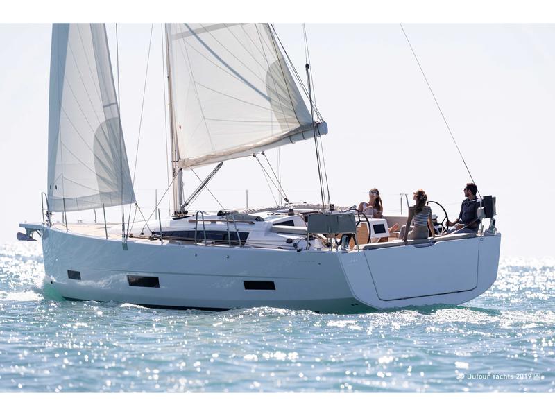 Book yachts online - sailboat - Dufour 390 Grand Large - Maestro  - rent