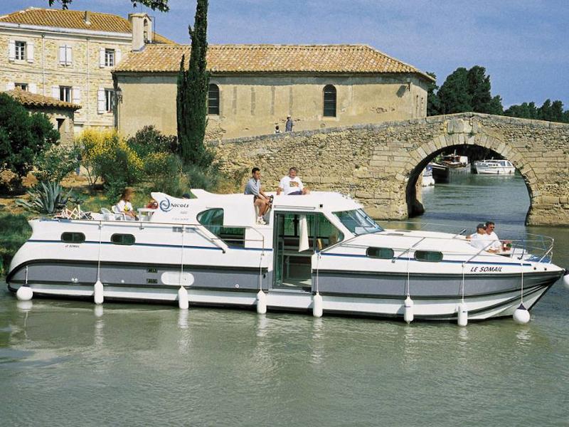 Book yachts online - motorboat - Confort 1350 B - FÜRSTENBERG DE - rent