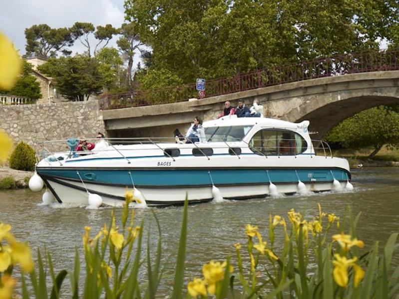 Book yachts online - motorboat - Estivale Octo - CASTRES FR - rent