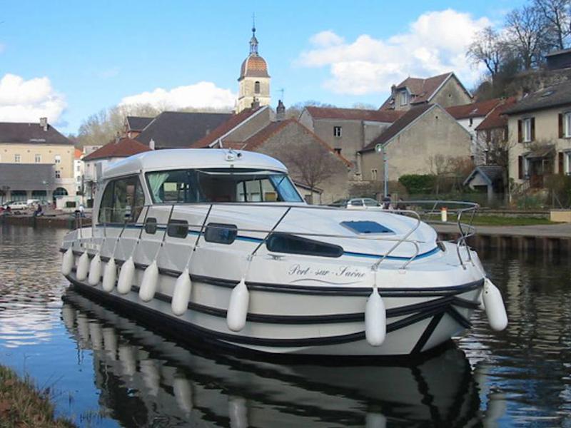 Book yachts online - motorboat - Sedan 1310 - LA LIVINIERE FR - rent