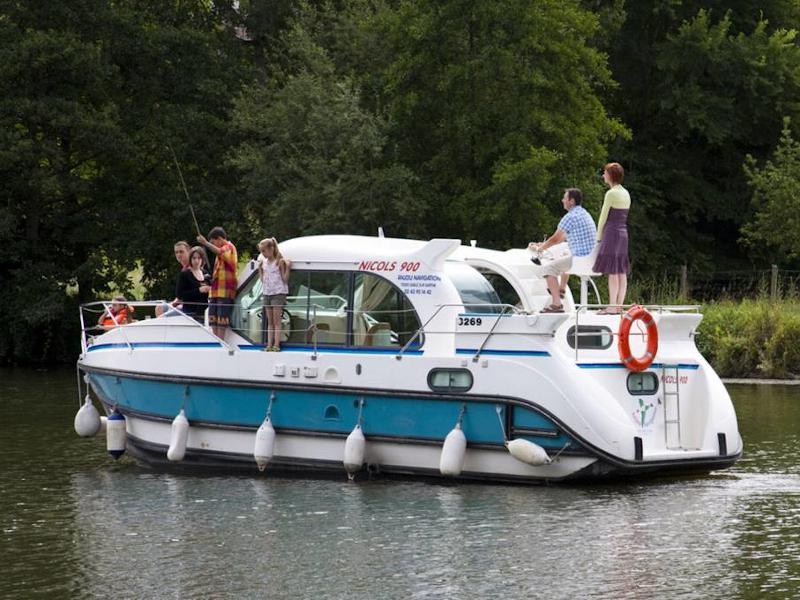 Book yachts online - motorboat - Confort 900 DP - OBERNAI FR - rent
