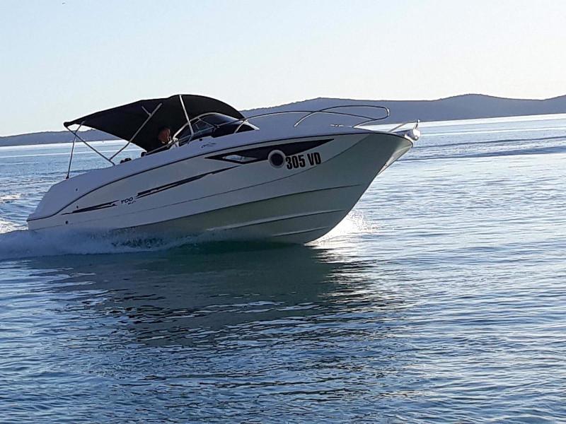 Book yachts online - motorboat - Galeon Galia 700 Sundeck - Lana - rent