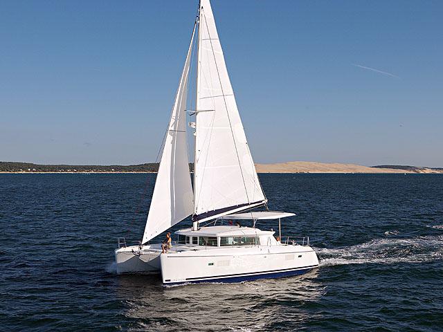 Book yachts online - catamaran - Lagoon 420 - KOS L42 - rent