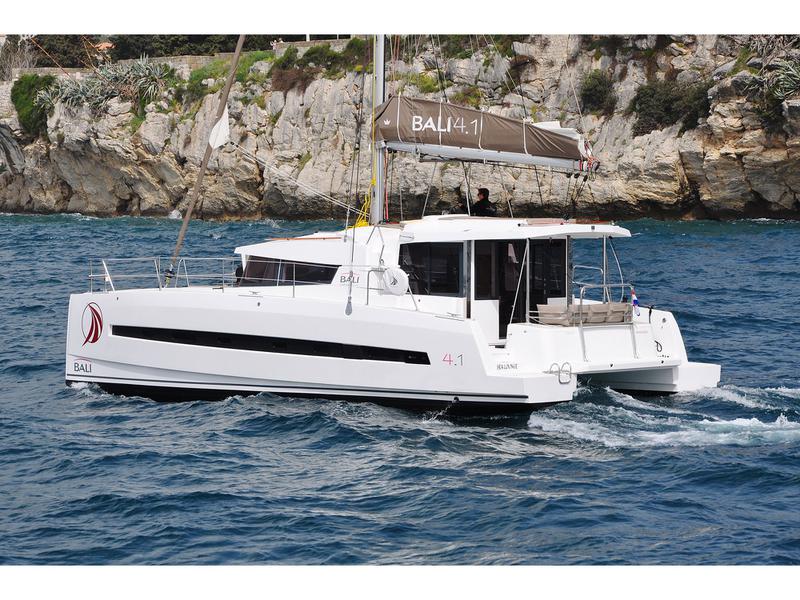 Book yachts online - catamaran - Bali 4.1 - BL 137 (2020) - rent