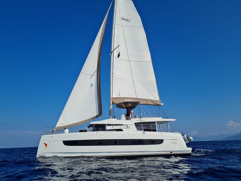 Book yachts online - catamaran - Bali 4.6* - Roma - Premium Crewed line - rent