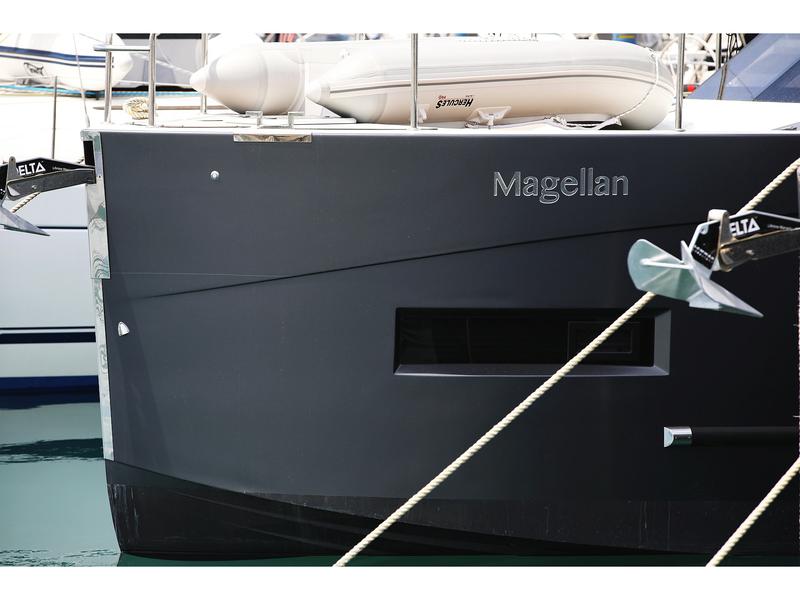 Book yachts online - motorboat - Futura 40 Grand Horizon - X MAGELLAN - rent