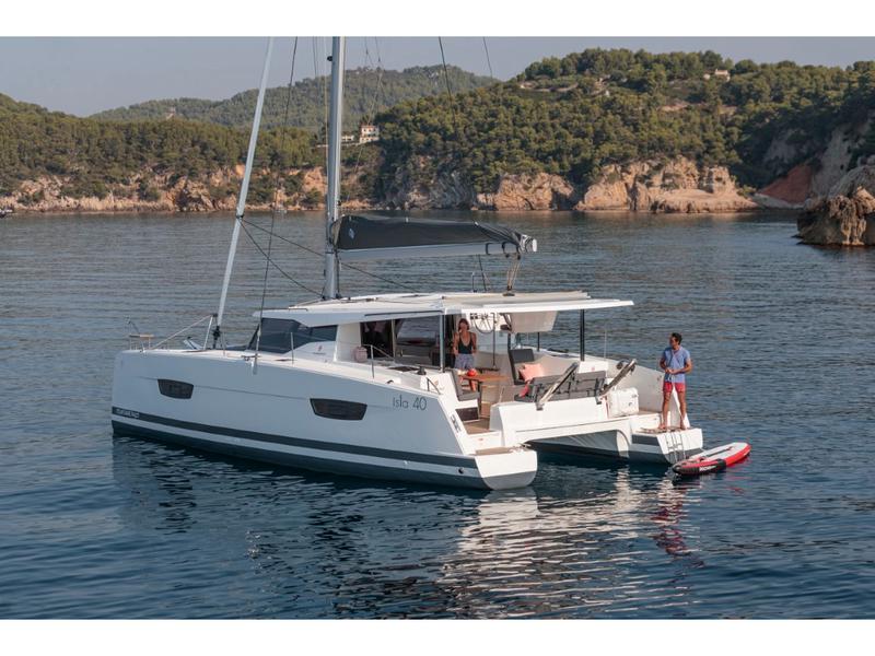 Book yachts online - catamaran - Isla 40 - ISLAND ESCAPE - rent