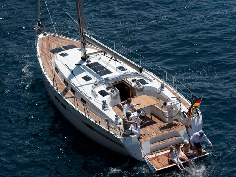 Book yachts online - sailboat - Bavaria Cruiser 45 - Outlander - rent