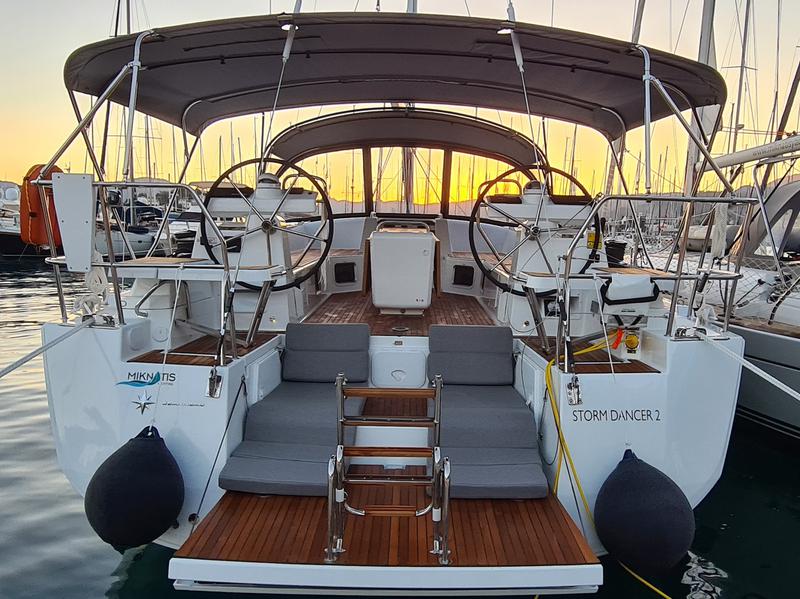 Book yachts online - sailboat - Jeanneau 54 - Storm Dancer II - rent