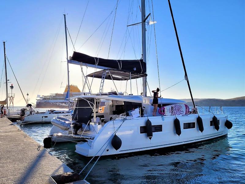 Book yachts online - catamaran - Lagoon 46 - WHITE PEARL (generator, air condition, water maker, 2 SUP free of charge) *Skippered only* - rent