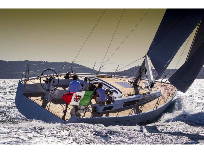 Book yachts online - sailboat - Grand Soleil 43 - Super G - rent